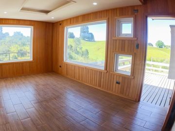 Casa Dos Pisos/ Lomas De Ten-ten/ Castro/ Isla Grande Chiloé