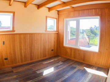 Casa Dos Pisos/ Lomas De Ten-ten/ Castro/ Isla Grande Chiloé