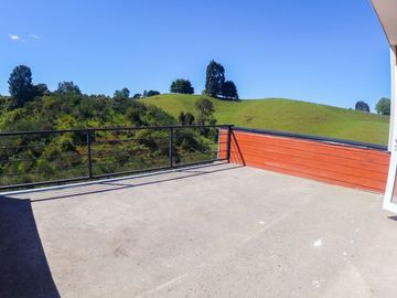 Casa Dos Pisos/ Lomas De Ten-ten/ Castro/ Isla Grande Chiloé