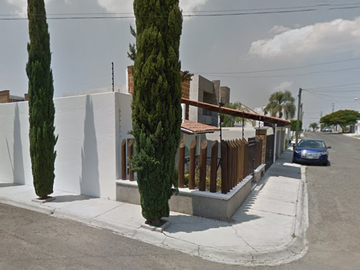 VENTA DE CASA EN JURIQUILLA QUERETARO CALLE CERRO EL DIVISADERO FRACCIONAMIENTO PRIVADA