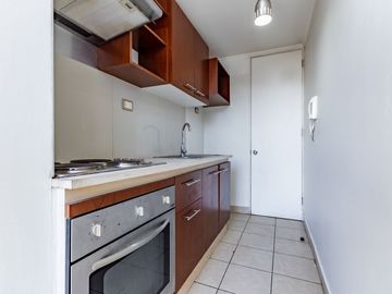 Departamento Manuel Antonio Tocornal, Santiago / Estacionamiento y bodega