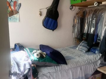 CASA 2 PISOS EN PRIVADA