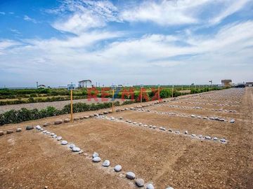 VENTA TERRENO EN CONDOMINIO LUNARENA