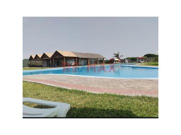 VENTA TERRENO EN CONDOMINIO LUNARENA