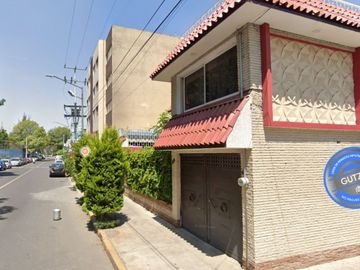 Casa en Nueva Vallejo Gustavo A. Madero CDMX. Remates Exclusivos, Tu nuevo hogar te espera.