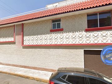 Casa en Nueva Vallejo Gustavo A. Madero CDMX. Remates Exclusivos, Tu nuevo hogar te espera.
