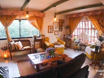 Casa Amplia Y Gran Terreno Los Picunches, Calera De Tango