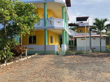 quinta con vista al mar de venta en puerto cayo SP