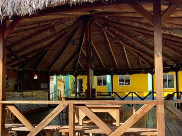 quinta con vista al mar de venta en puerto cayo SP