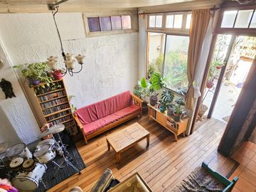 Hermosa casa tradicional Joaquín Vicuña, Santiago / Sector Av Matta