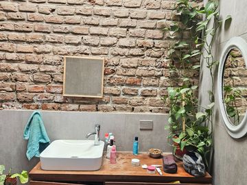 Hermosa casa tradicional Joaquín Vicuña, Santiago / Sector Av Matta