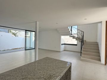 Residencial Lomas del Molino 3 Amplios Espacios y Excelentes Acabados