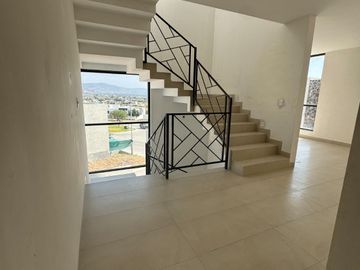 Residencial Lomas del Molino 3 Amplios Espacios y Excelentes Acabados