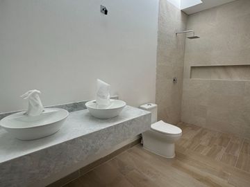 Residencial Lomas del Molino 3 Amplios Espacios y Excelentes Acabados