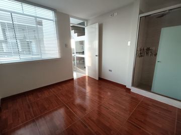 VENTA DE UN HERMOSO TRIPLEX EN SMP