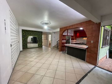 CASA EN VENTA EN JARDINES DE MORELOS SECC. ELEMENTOS