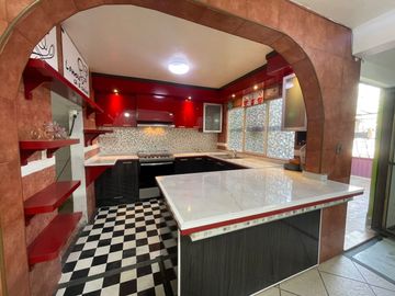CASA EN VENTA EN JARDINES DE MORELOS SECC. ELEMENTOS