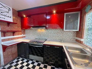 CASA EN VENTA EN JARDINES DE MORELOS SECC. ELEMENTOS