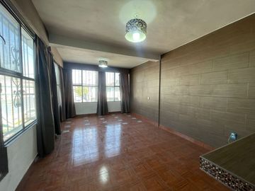 CASA EN VENTA EN JARDINES DE MORELOS SECC. ELEMENTOS