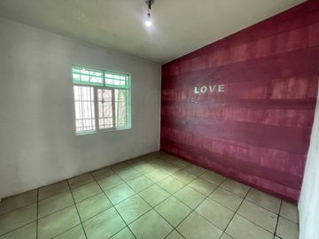 CASA EN VENTA EN JARDINES DE MORELOS SECC. ELEMENTOS