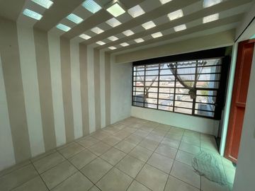 CASA EN VENTA EN JARDINES DE MORELOS SECC. ELEMENTOS