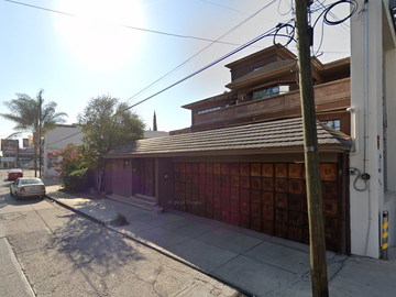 CASA A LA VENTA EN LOMAS DE SAN LUIS, SAN LUIS POTOSI, REMATE ADJUDICADO
