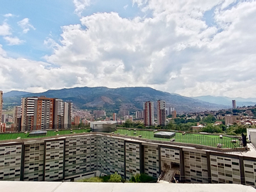 HERMOSO APARTAMENTO EN LOS PUERTOS CON PARQUEADERO PRIVADO