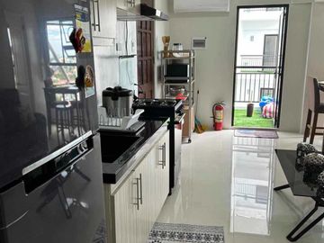 Fully Furnished 2-Bedroom Resale Unit with Parking at Royal Ocean Crest Mactan in Basak Sudtunggan Lapu-Lapu City