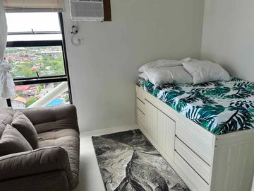Fully Furnished 2-Bedroom Resale Unit with Parking at Royal Ocean Crest Mactan in Basak Sudtunggan Lapu-Lapu City