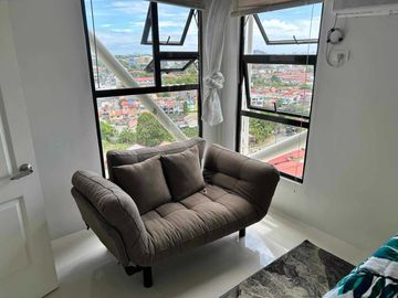 Fully Furnished 2-Bedroom Resale Unit with Parking at Royal Ocean Crest Mactan in Basak Sudtunggan Lapu-Lapu City