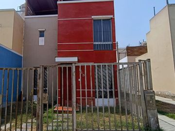 ¡Se Oferta! Venta De Casa Amoblada De 2 Pisos En Villa Club 4, Carabayllo, Frente A Un Parque. Oportunidad Única, Entrega Inmediata.