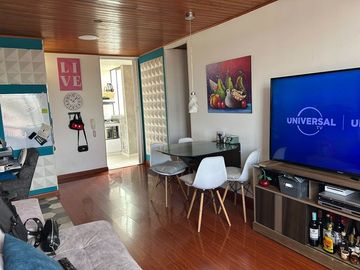 Vendo bello Apartamento en Hayuelos, Bogotá.