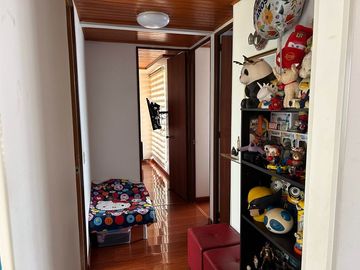 Vendo bello Apartamento en Hayuelos, Bogotá.