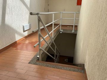 Vendo bello Apartamento en Hayuelos, Bogotá.
