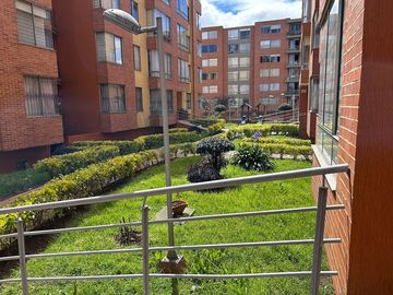Vendo bello Apartamento en Hayuelos, Bogotá.