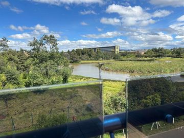 Vendo bello Apartamento en Hayuelos, Bogotá.