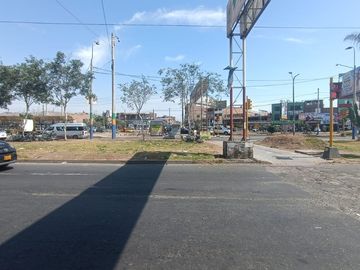 🏡 Ubicación Estratégica Venta De Casa Como Terreno A Una Cuadra De Tomas Valle Y Angelica Gamarra 📍