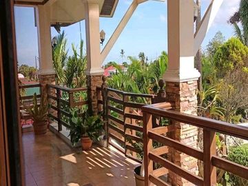 Spacious Rest House for Sale in Tagaytay