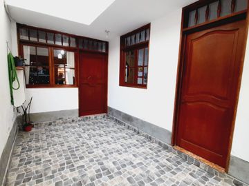 Vendo Departamento Primer Piso en Juan Pablo II