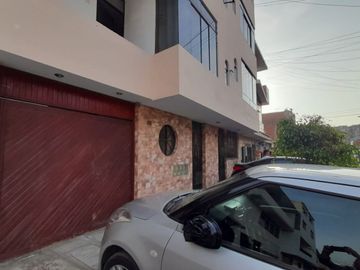 Vendo Departamento Primer Piso en Juan Pablo II