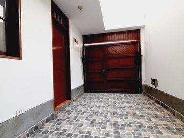Vendo Departamento Primer Piso en Juan Pablo II