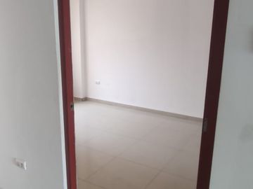 Venta De Departamento En 3Er Piso 121 Mt2 Av. Bertello - Callao