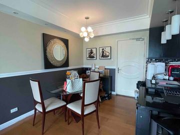 FULLY FURNISHED 2BR CONDOMINIUM UNIT FOR SALE IN ONE ROCKWELL, MAKATI CITY