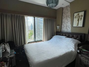 FULLY FURNISHED 2BR CONDOMINIUM UNIT FOR SALE IN ONE ROCKWELL, MAKATI CITY