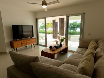 Exclusivo Departamento Frente al Mar en Mareazul: Lujo y Conexión en la Riviera Maya