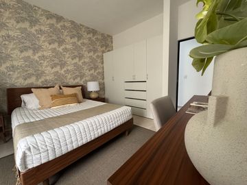 Venta de casa en Playa del Carmen – Entrega inmediata en Jardines de Mayakoba, ideal para tu familia, con alberca y seguridad