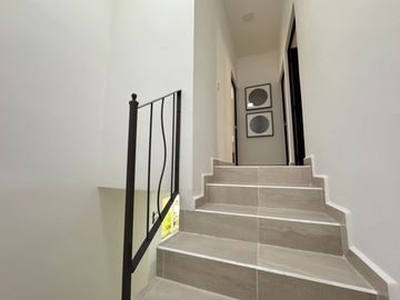 Venta de casa en Playa del Carmen – Entrega inmediata en Jardines de Mayakoba, ideal para tu familia, con alberca y seguridad