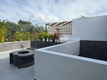 Venta de Casa de Lujo en Senderos de Mayakoba, Playa del Carmen | Alberca Privada, Rooftop con Firepit + Terraza Panorámica