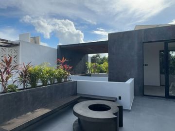Venta de Casa de Lujo en Senderos de Mayakoba, Playa del Carmen | Alberca Privada, Rooftop con Firepit + Terraza Panorámica