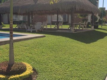 SU CASA DE FIN DE SEMANA, CERCA DE CUERNAVACA, MORELOS